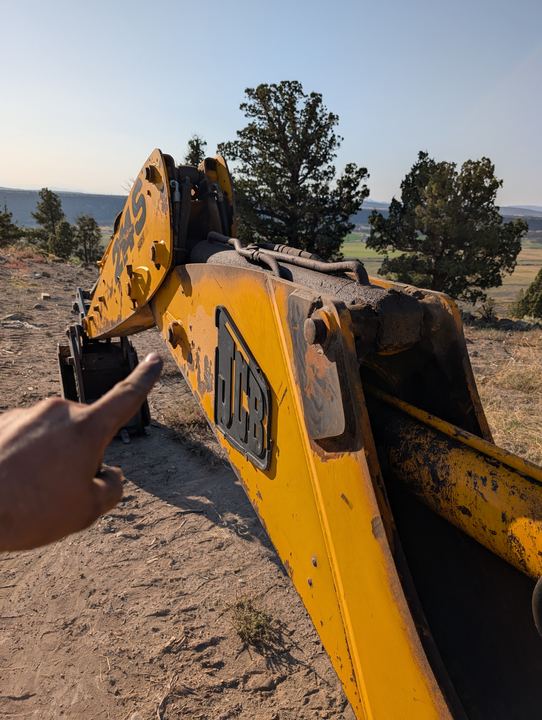 JCB backhoe boom rebuild, photo 2 of 14