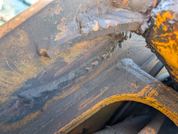 JCB backhoe boom rebuild, photo 5 of 14