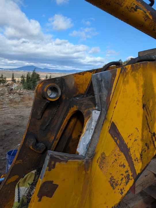 JCB backhoe boom rebuild, photo 7 of 14