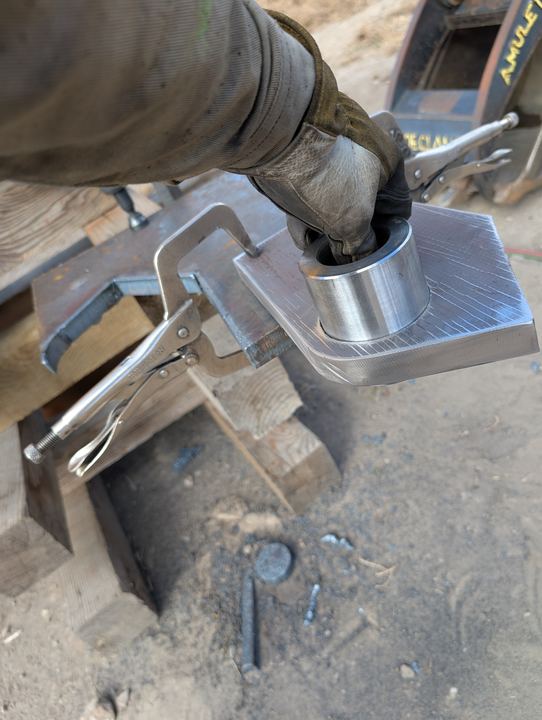 JCB backhoe boom rebuild, photo 10 of 14