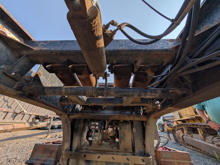 Lowboy frame jack rebuild, photo 2 of 15