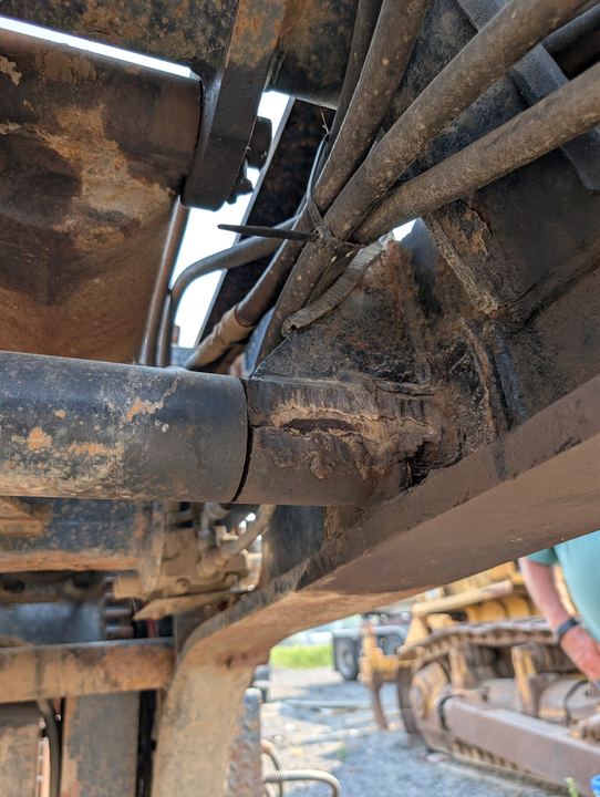 Lowboy frame jack rebuild, photo 3 of 15
