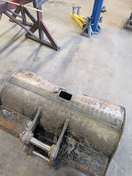 Mini ex bucket rebuild, photo 1 of 9