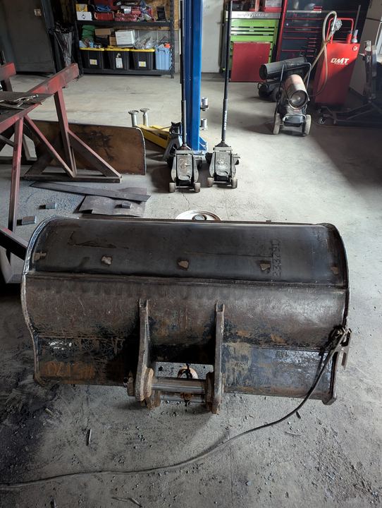 Mini ex bucket rebuild