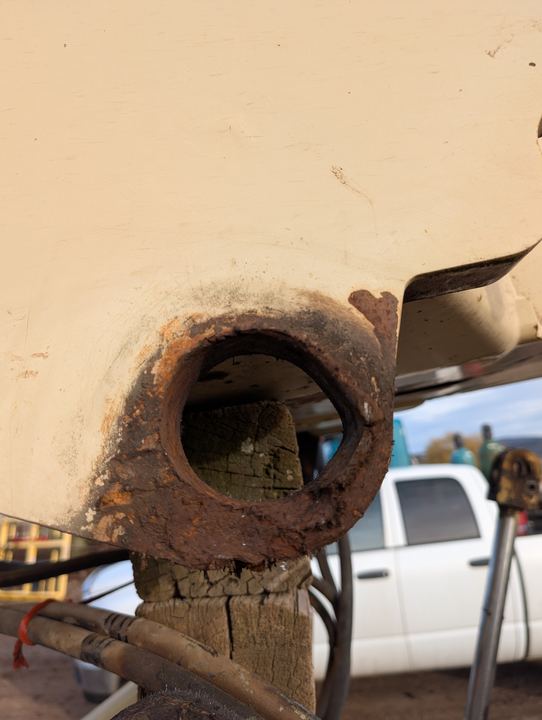 Telehandler pivot point rebuild, photo 1 of 8